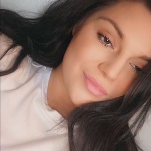 Meet your Posher, Lexi